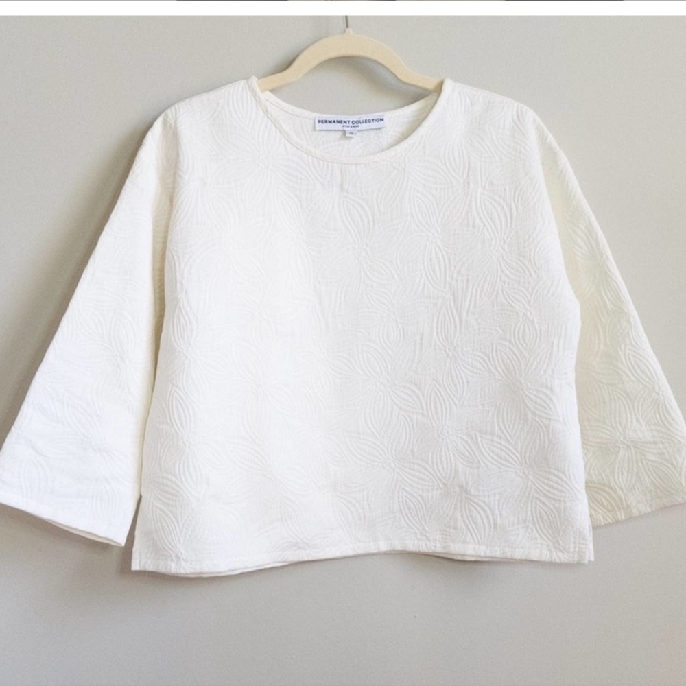 Permanent Collection white jacquard Blouse